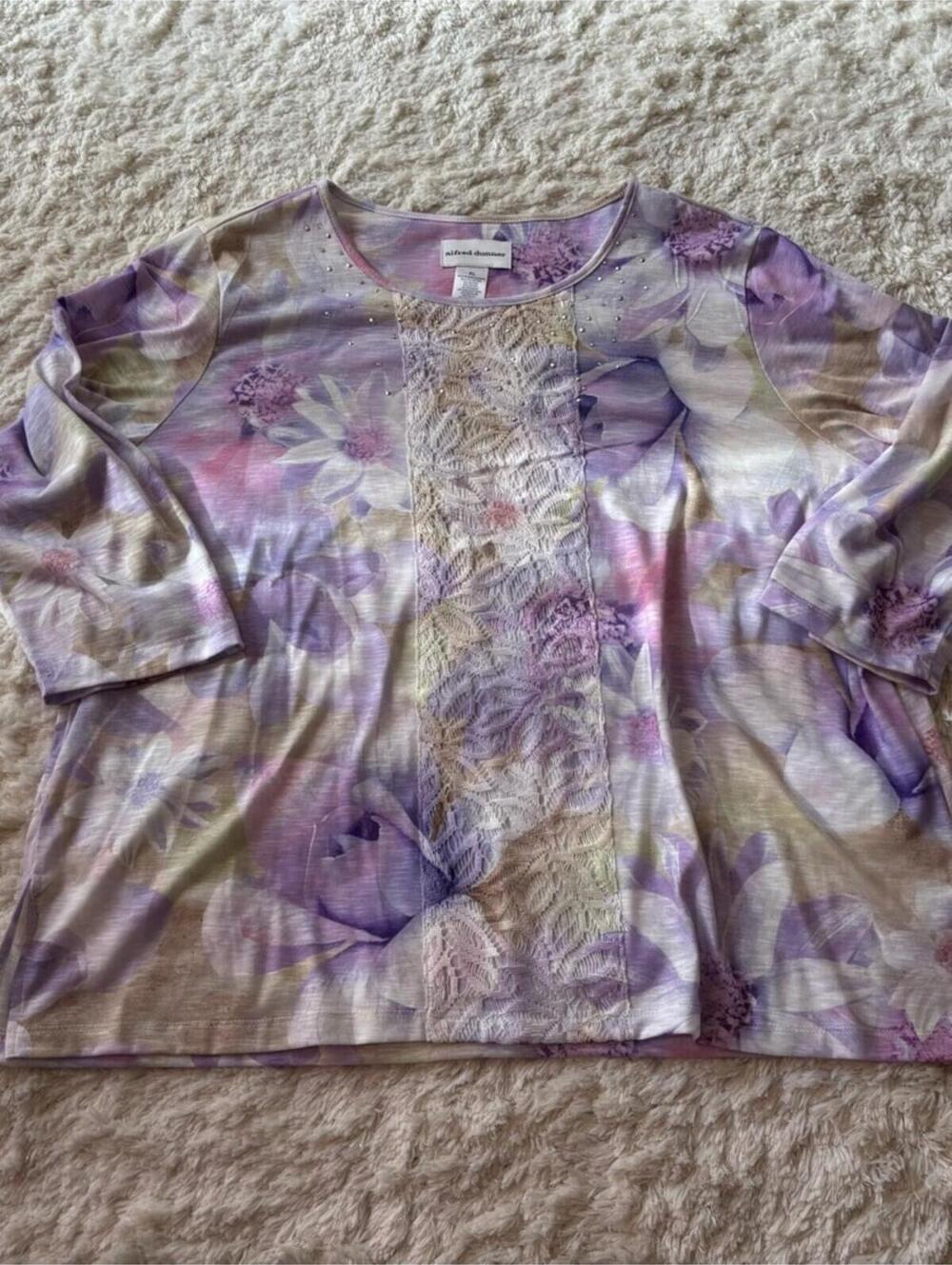 Alfred Dunner Lavender and Cream Floral Lace-Front 3/4 length Sleeve Top